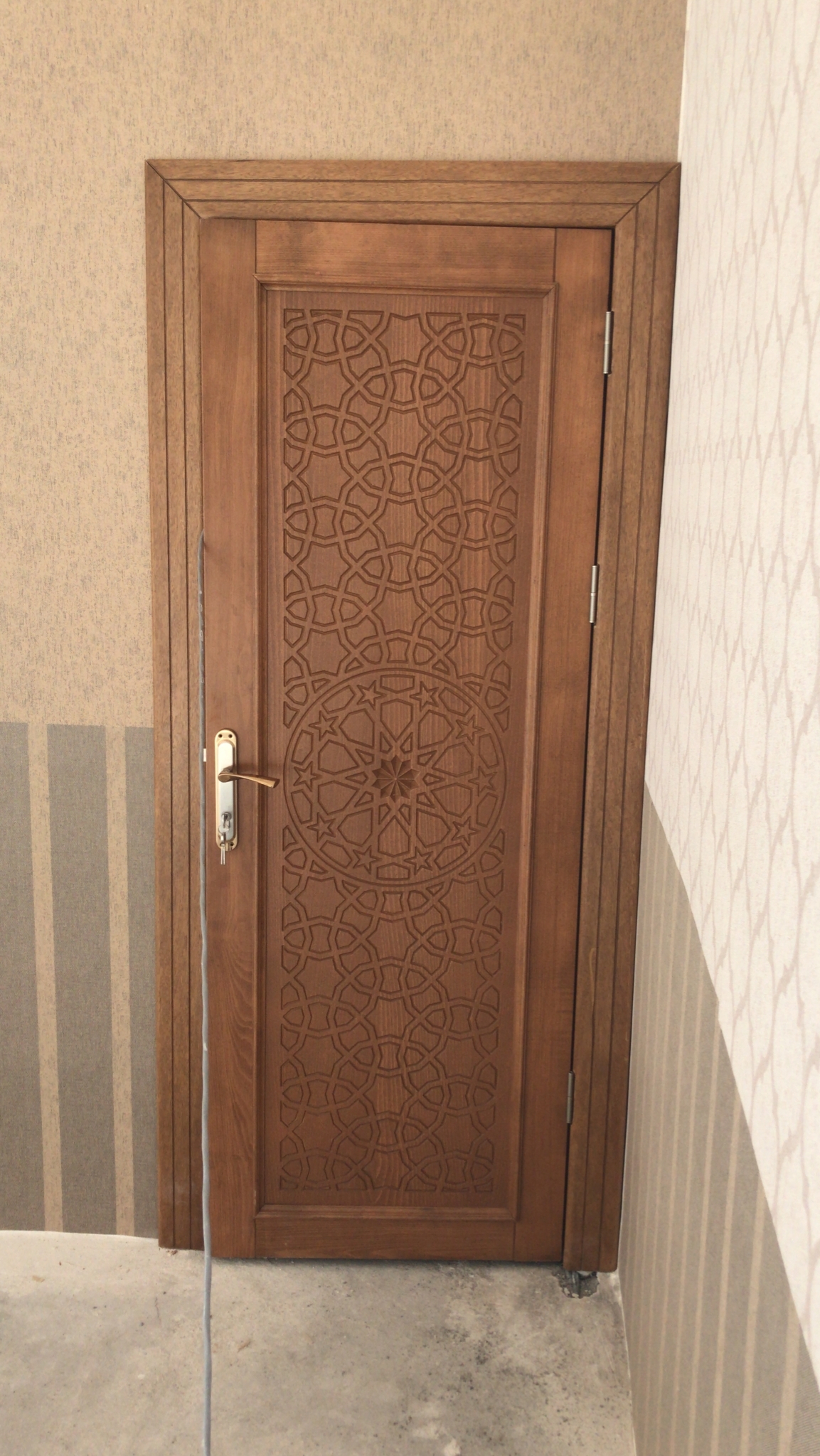 Mihrap Minber Kürsü Müezzinlik Cami Kapısı Lambiri