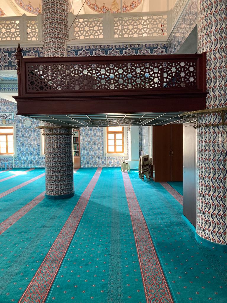 Mihrap Minber Kürsü Müezzinlik Cami Kapısı Lambiri