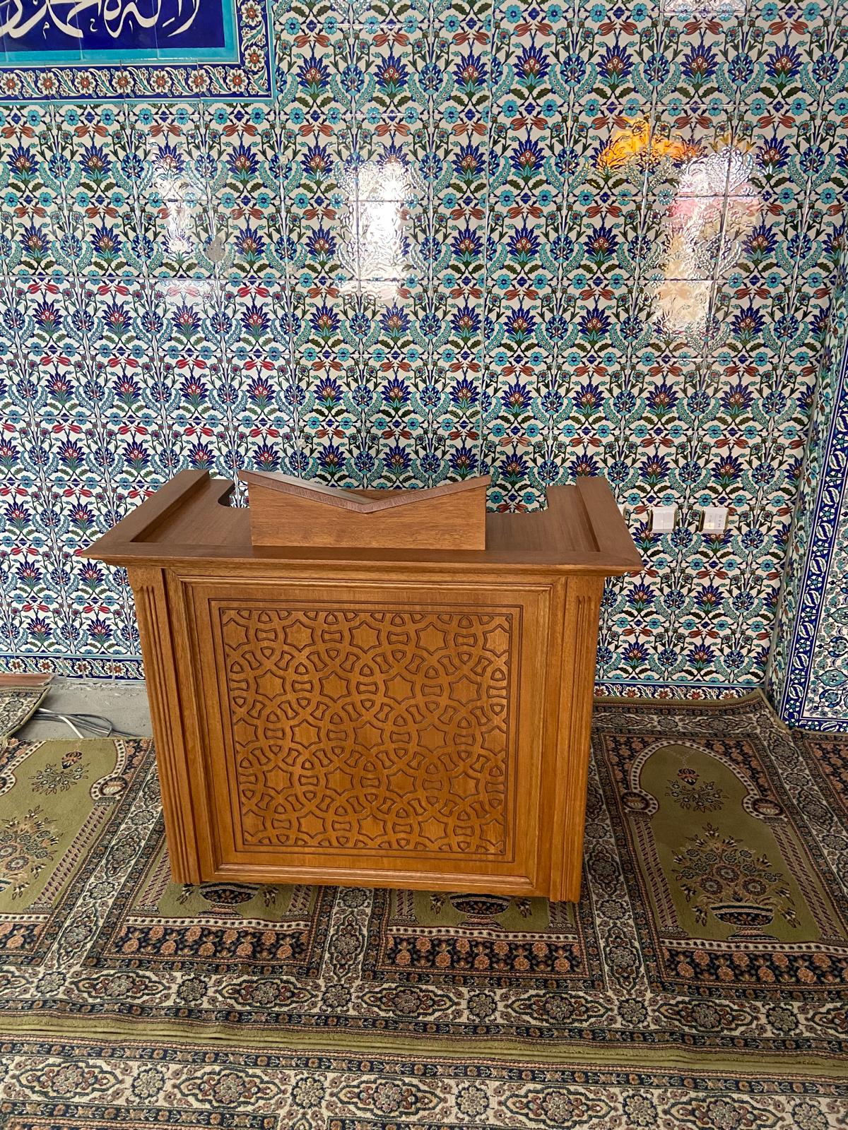 Mihrap Minber Kürsü Müezzinlik Cami Kapısı Lambiri